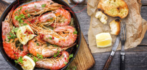 Tapas gambas med chilli och vitlök “Gambas al ajillo” med pan con tomater